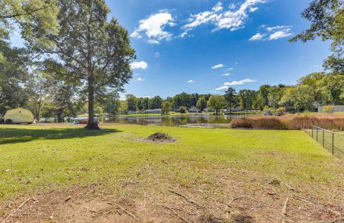 Lakeside Cedar Pines Bungalow 5 Mi to Main St! - Foto 24