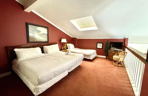 80BPD, Four bedroom, two 1 2 bath log-sided condo with lake view , garage condo - Foto 5