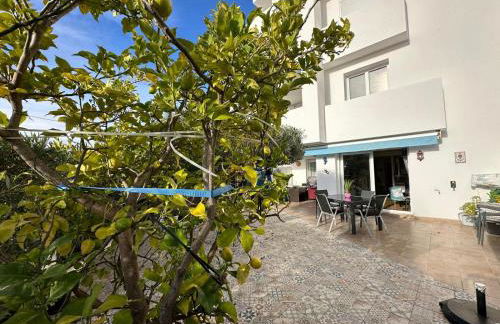 Bonito apartamento con gran terraza y piscina comunitaria AV-08 - Foto 22