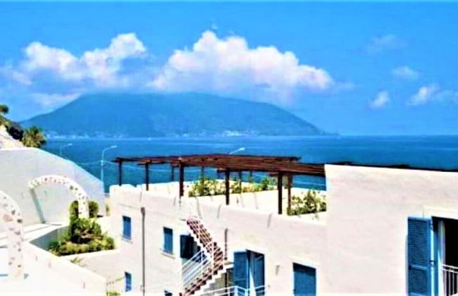 Seafront Apartment - Beach in front - Foto 14