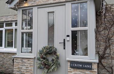 South Coast New Forest Holiday Home-4 Bed-Sleeps 8-Spacious-Parking-EV Dock-Large Garden-Playground-Great for Families-Groups-Professionals - Foto 35