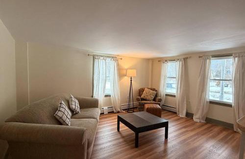 Spacious 4BR Summer Escape Queechy Lake Passes - Foto 16
