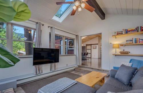 Cozy Modern House seconds from Roaring Fork River - Foto 9