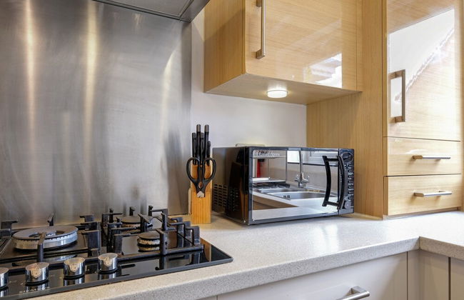 London Heathrow Living Holywell Serviced Houses - Photo 80