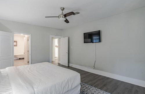 Modern Cottage on Michigan - Photo 16