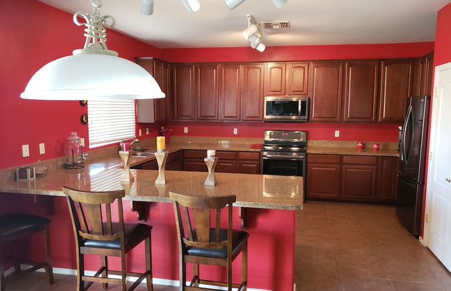 Beautiful Home in AZ - Photo 10