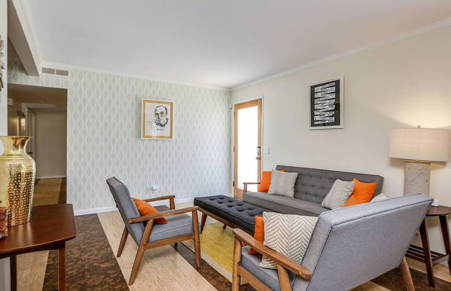 Relax at the 3BR Tranquil Oasis in Palm Springs - Foto 24