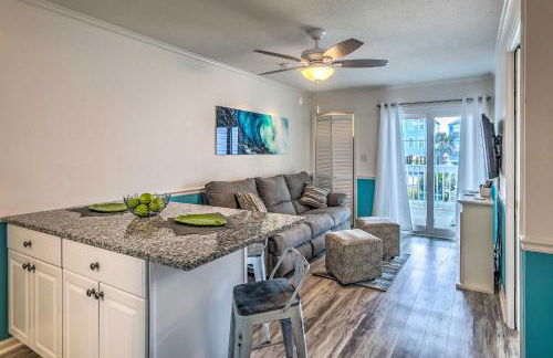 Walk to Ocean Surfside Beach Condo with Pool Access - Foto 7