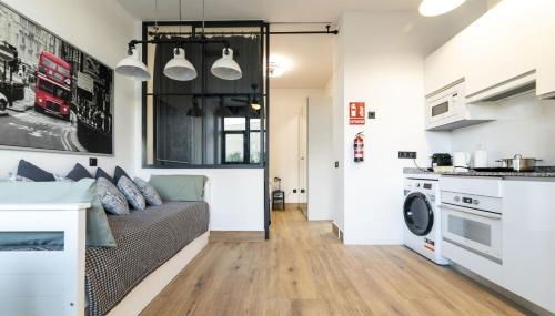 Hangar 18 - I - Foto 3