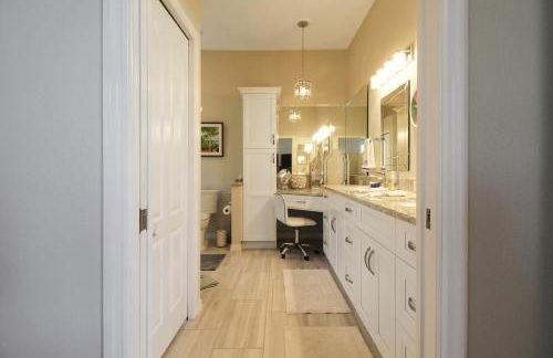 Serene pool home in the exclusive Heritage Oaks Golf & Country Club - Foto 31