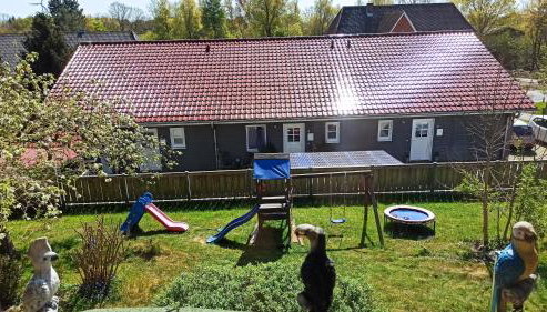 Ferienwohnungen im Reetdachhaus - Foto 5, Garden, Garden view