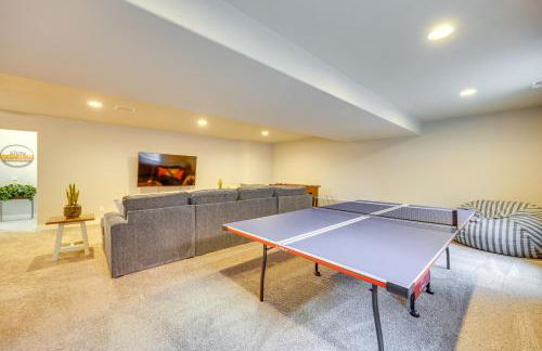 Stunning Peyton Retreat with Game Room, Private Yard - Foto 23