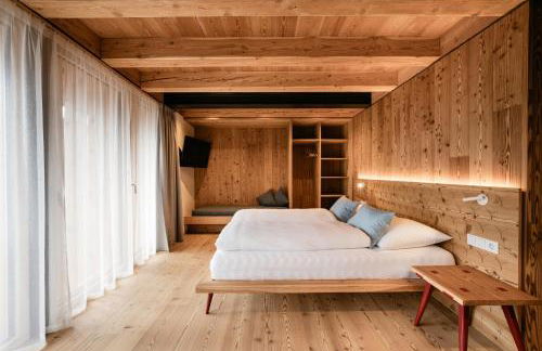 OBERBUCHFELDER historic farmhouse - Photo 6