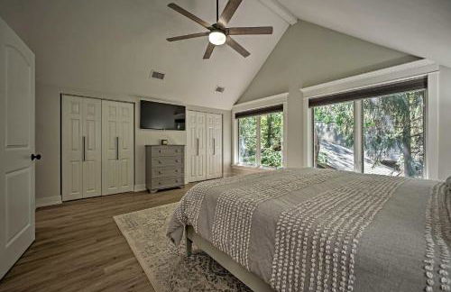 Luxury Family Home with Deck, Swim Spa and Grill! - Foto 11