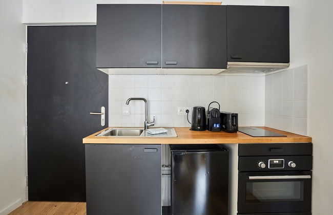 New Apartment Boulogne Facing the "passage" - Photo 7