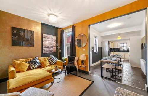 Spacious 5-Bed Canterbury Retreat - Sleeps 14 - 4 Baths - Foto 1