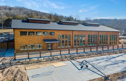 New Cabin at Tall Timbers! Free Tickets! Indoor and Outdoor Pools! - Foto 49