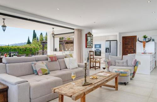 La Escala - 6 bedroom villa with pool - Photo 26