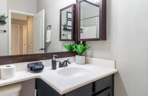 Desert Oasis 4BD 3BA, Lux Resort Pool in Mesa, AZ - Foto 57