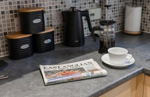 Caboose Stays - Bury St Edmunds - Modern 4 Bed townhouse close to centre and major transport links - Fast Wifi - Parking - Business and Contractors - Foto 22