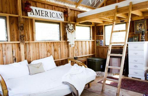 Rustic Off-the-Grid Cabin near Ample Outdoor Recreation in Harper, Texas - Photo 5