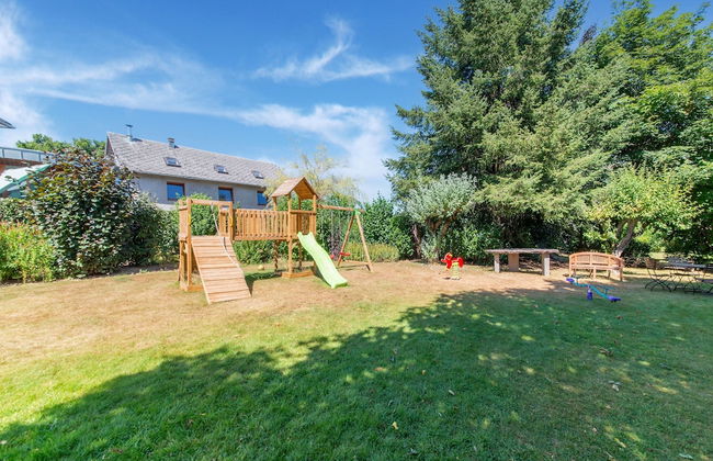 Pretty House in the Ardennes With Swimming Pool & Games Room - Photo 33