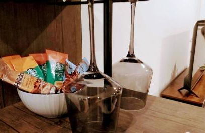 Market Haven Kingsize Studios Town Centre with Netflix, Business & Leisure travellers, multiple units available - Photo 29