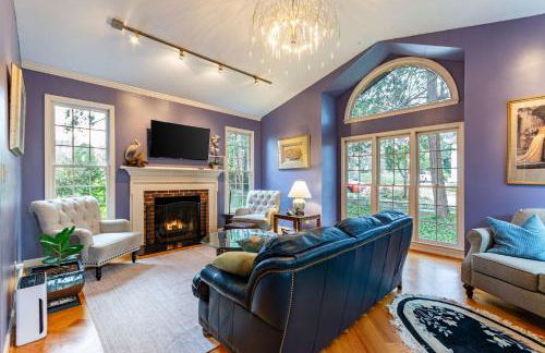 Cozy Home with BBQ Near Arts & Dining Hotspots - Foto 10