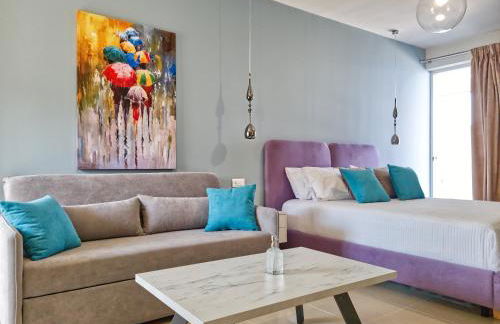 Epipleon Luxury Suites -104- Δωμάτιο 35τμ με βεράντα 35τμ μπροστά στη θάλασσα - Foto 6