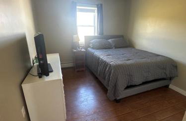 Private 2 Bedroom Lofted Garage Getaway - Foto 33