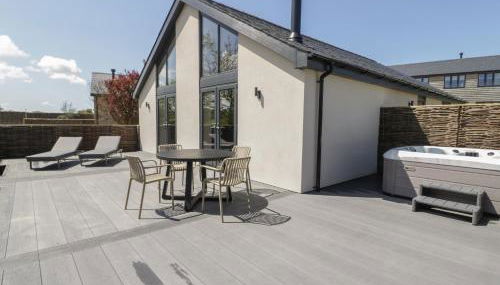 Garden House - Photo 2