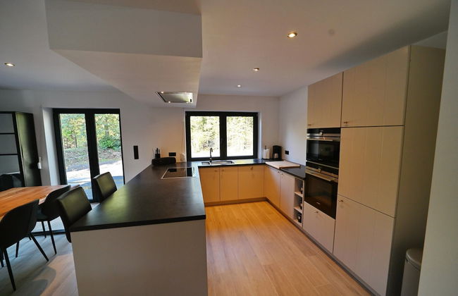 Chalet Near Durbuy With Forest & Hot Tub - Foto 22