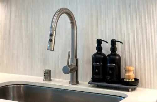 Elegant Escape 10 Min from Disneyland With Pool & GYM - Foto 61