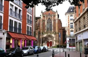 Hyper-Centre historique avec possibilité de réservation parking - Foto 1