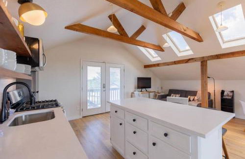 Colorado river access, game room & swimming pool - Photo 34