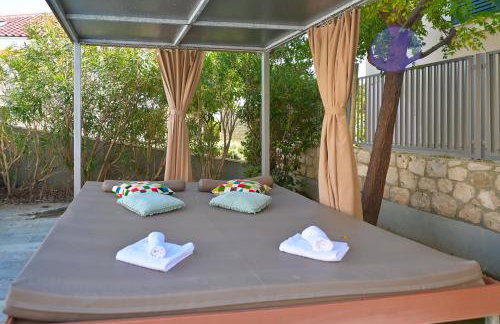Villa Dana & Thalia - Private Pool - Photo 16
