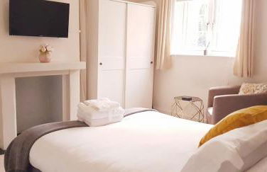 The Green Views Apartment Contractors, Families, Travel - Foto 2