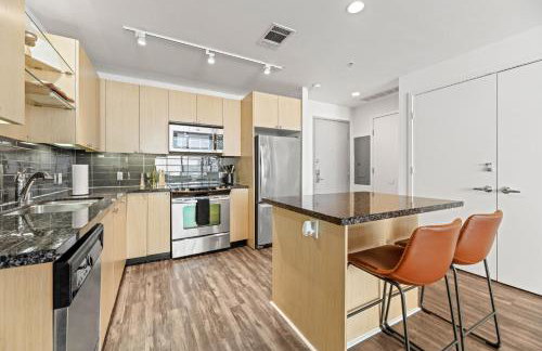 Modern Downtown Dallas City View High-Rise with Balcony, Gym, Pool, Free Parking 7th Floor - Foto 10