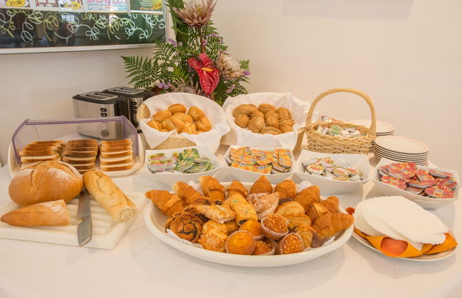 Ona Hollywood Mirage - Photo 49