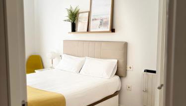 LUMINOSO APARTAMENTO en el centro de Cádiz - Foto 4