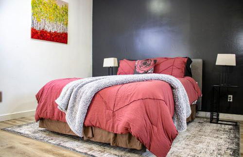 Comfy Studio in Sandy Utah Pvt Entry WFH B - Foto 1