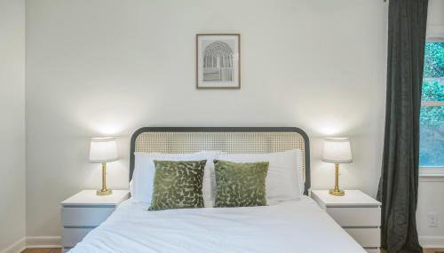 Centrally Located 4BD Home BBQ Downtown Nearby - Foto 5