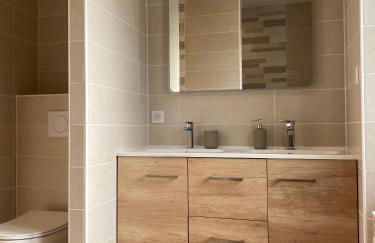 T3 rénové, jardin parking & garage privé, proche centre - Photo 17