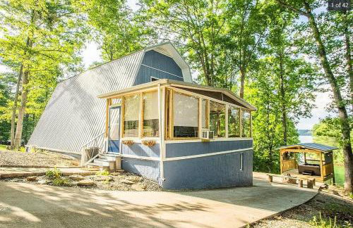 Douglas Lake Cabin with Hot Tub, Golf & Marina Views - Photo 34