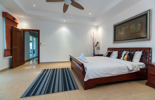 Stunning Luxury Golf and Pool Villas - Foto 12