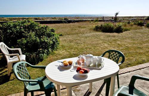 Steps From The Shore - Photo 1