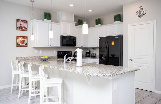 Family Friendly 4 Bedroom Close to Disney in Compass Bay Resort 5108 - Foto 9