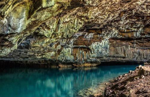 Modern A-frame w/ hot tub + view - Foto 66