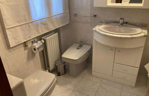 Los Cedros, gran chalet con piscina y apartamento en Navacerrada - Foto 24