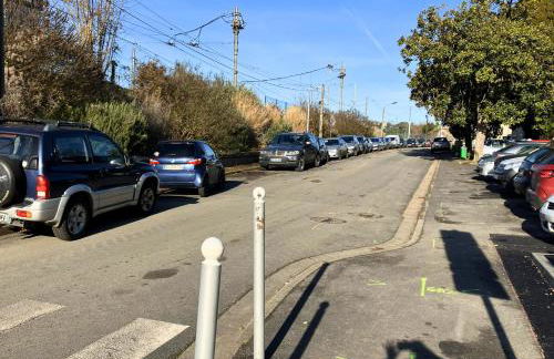Beau Duplex moderne et calme - gare & centre - idéal pro-couple-famille - Foto 26